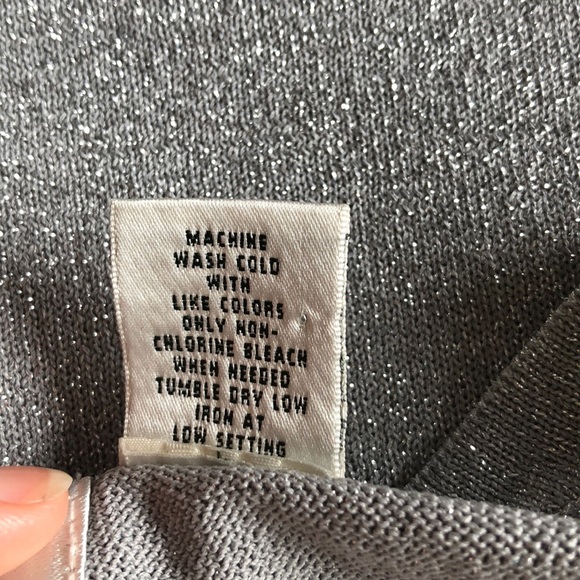 Laura Ashley Metalic Silver ScoopSleevelessTankTop - Picture 11 of 12